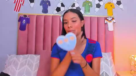 Snapshot of candylips4 chatting on June 2026 12:18:01 PM Candy online show from June 2026 12:18:01 PM