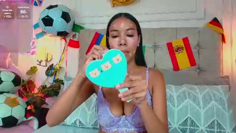 Snapshot of candylips4 chatting on June 2026 12:06:01 PM Candy online show from June 2026 12:06:01 PM