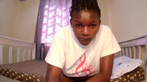 Snapshot of candymia3 chatting on January 2025 11:21:02 AM Candice online show from January 2025 11:21:02 AM