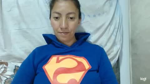 Snapshot of candymilfff chatting on October 2025 03:15:02 AM candymilfff online show from October 2025 03:15:02 AM