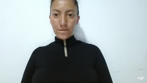 Snapshot of candymilfff chatting on November 2025 09:14:01 PM candymilfff online show from November 2025 09:14:01 PM