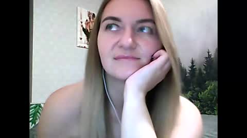 Snapshot of candyolime chatting on October 2025 08:40:02 PM Daisy online show from October 2025 08:40:02 PM