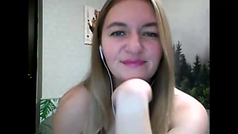 Snapshot of candyolime chatting on October 2025 10:11:01 PM Daisy online show from October 2025 10:11:01 PM