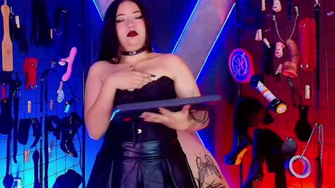 candyqueen_bdsm_ online show from February 2026 03:32:02 AM