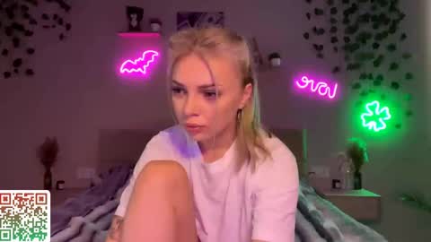 Candy online show from May 2026 06:18:02 AM