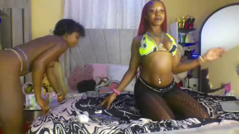 Snapshot of candyspicee chatting on September 2025 04:12:02 AM candyspicee online show from September 2025 04:12:02 AM