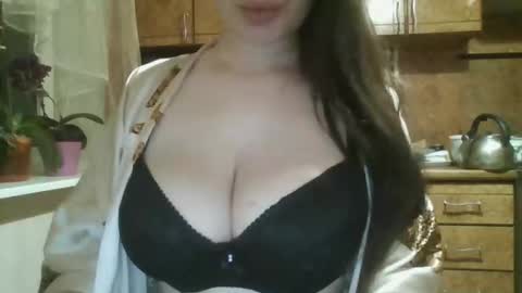 CandyXDiamond online show from May 2026 09:11:01 PM