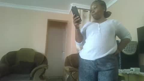 candyXLO online show from April 2026 10:26:01 AM