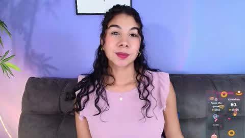Snapshot of candyy_bella chatting on February 2025 09:33:02 PM Isabella online show from February 2025 09:33:02 PM