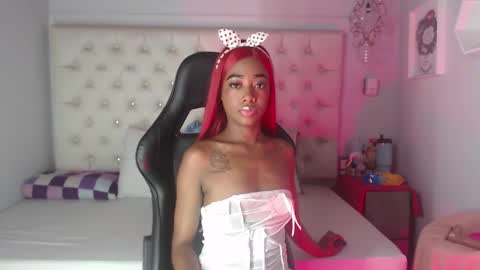 Snapshot of candyy_ebony chatting on October 2025 04:29:02 AM Candy Ebony online show from October 2025 04:29:02 AM