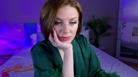 candyyy____ online show from April 2026 12:41:01 PM