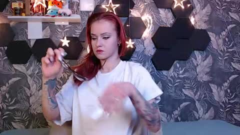 Mia online show from May 2026 03:35:01 AM