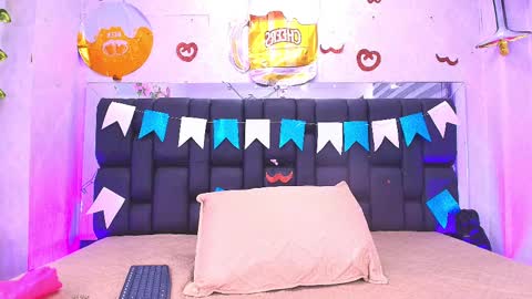 Aura  online show from September 2025 11:58:01 AM