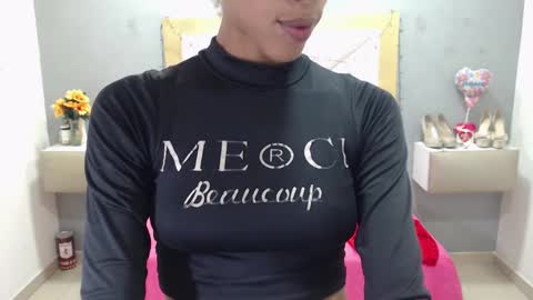 Snapshot of canella_hotx chatting on January 2025 05:39:02 PM Canela online show from January 2025 05:39:02 PM