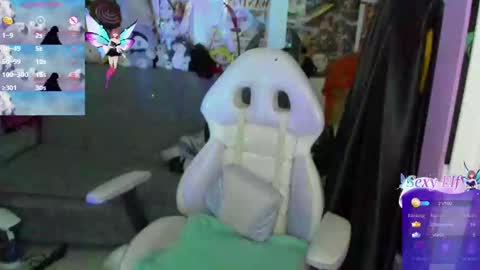 Snapshot of canndy_new chatting on February 2025 06:43:02 AM Canndyy Daniela online show from February 2025 06:43:02 AM