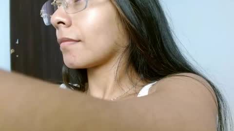 Snapshot of cannela_sweett chatting on May 2026 02:44:02 PM cannela sweet online show from May 2026 02:44:02 PM