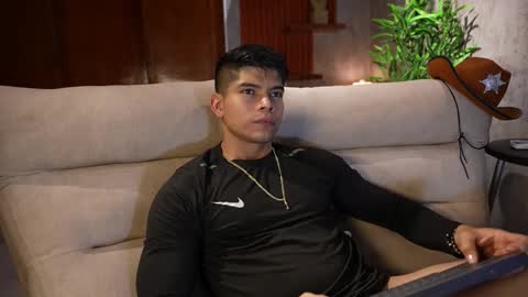 Snapshot of capizzi_ chatting on October 2025 04:56:01 AM David Capizzi online show from October 2025 04:56:01 AM