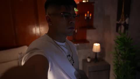 Snapshot of capizzi_ chatting on October 2025 03:01:02 AM David Capizzi online show from October 2025 03:01:02 AM