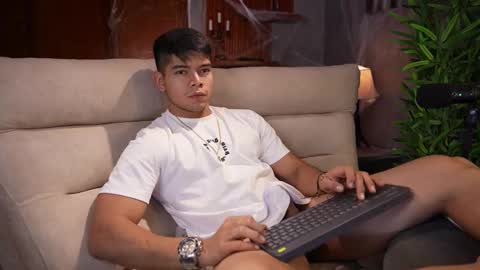 Snapshot of capizzi_ chatting on November 2025 05:15:01 PM David Capizzi online show from November 2025 05:15:01 PM