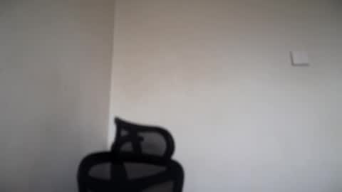 Emma online show from November 2025 08:25:01 AM