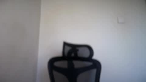 Emma online show from May 2026 07:04:01 AM