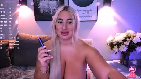 Snapshot of cara__harris chatting on February 2025 08:15:02 AM . . online show from February 2025 08:15:02 AM