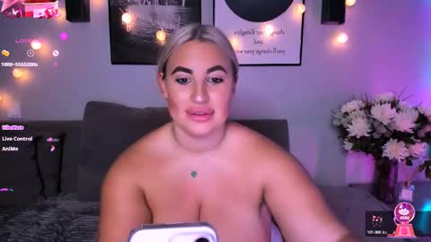 Snapshot of cara__harris chatting on February 2025 10:22:01 PM . . online show from February 2025 10:22:01 PM