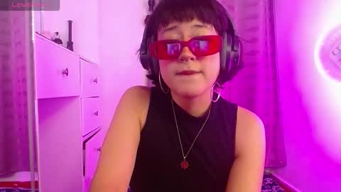 Amy online show from October 2025 03:38:02 AM