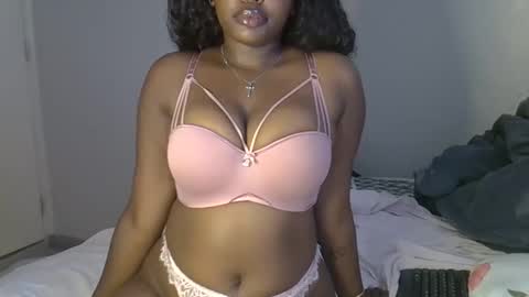 Snapshot of caramel_barbiee chatting on March 2026 06:07:01 AM Caramel online show from March 2026 06:07:01 AM