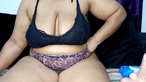 caramel_drip1 online show from February 2026 12:23:01 AM