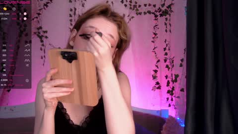 Viola Marika and Visma  online show from November 2025 05:17:01 AM