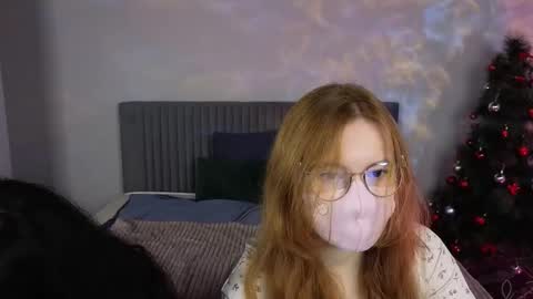 Snapshot of caramelcigarettesss chatting on December 2025 01:11:02 AM Lira and online show from December 2025 01:11:02 AM