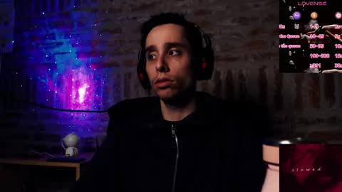 carameltoy4 online show from March 2026 05:19:01 PM