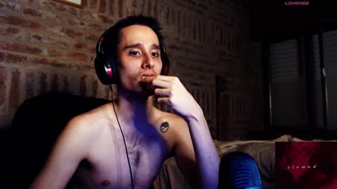 carameltoy4 online show from March 2026 11:11:01 PM