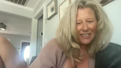 carebear5719 online show from March 2026 05:27:02 PM