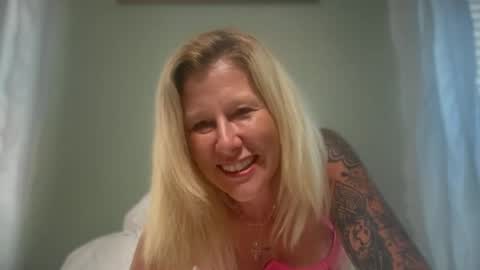 carebear5719 online show from June 2026 08:52:02 PM