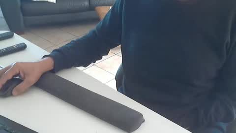 Snapshot of cargo69 chatting on November 2025 12:27:01 PM cargo69 online show from November 2025 12:27:01 PM