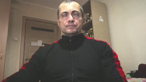Snapshot of carin_the_body chatting on January 2025 04:19:01 AM Laz online show from January 2025 04:19:01 AM