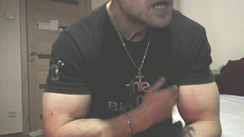 Snapshot of carin_the_body chatting on January 2025 08:44:01 PM Laz online show from January 2025 08:44:01 PM
