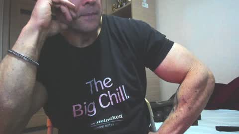 Snapshot of carin_the_body chatting on January 2025 10:49:02 PM Laz online show from January 2025 10:49:02 PM