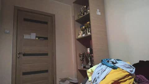 Snapshot of carin_the_body chatting on January 2025 03:11:01 AM Laz online show from January 2025 03:11:01 AM