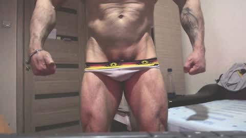 Snapshot of carin_the_body chatting on February 2025 01:22:02 PM Laz online show from February 2025 01:22:02 PM