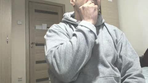 Snapshot of carin_the_body chatting on February 2025 07:05:02 PM Laz online show from February 2025 07:05:02 PM