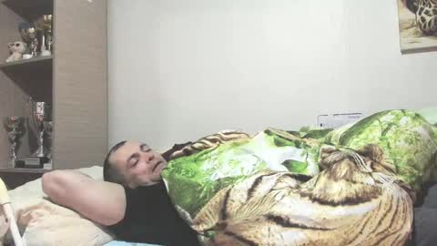 Snapshot of carin_the_body chatting on February 2025 01:26:01 AM Laz online show from February 2025 01:26:01 AM