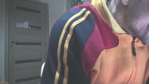 Snapshot of carin_the_body chatting on February 2025 09:01:02 PM Laz online show from February 2025 09:01:02 PM