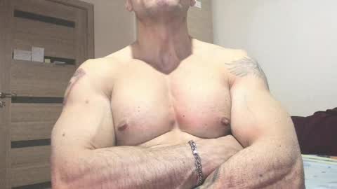 Snapshot of carin_the_body chatting on March 2025 12:31:01 AM Laz online show from March 2025 12:31:01 AM
