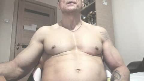 Snapshot of carin_the_body chatting on September 2025 09:05:02 PM Laz online show from September 2025 09:05:02 PM