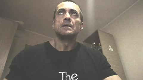 Snapshot of carin_the_body chatting on September 2025 02:37:01 AM Laz online show from September 2025 02:37:01 AM