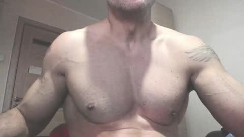 Snapshot of carin_the_body chatting on September 2025 05:16:01 PM Laz online show from September 2025 05:16:01 PM