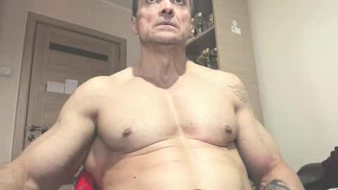 Snapshot of carin_the_body chatting on September 2025 03:38:02 PM Laz online show from September 2025 03:38:02 PM